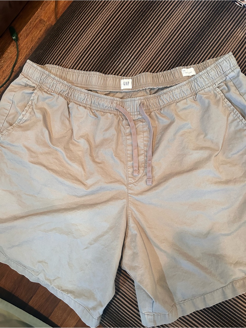 GAP Men's Elastic Waist Drawstring Shorts — Tan